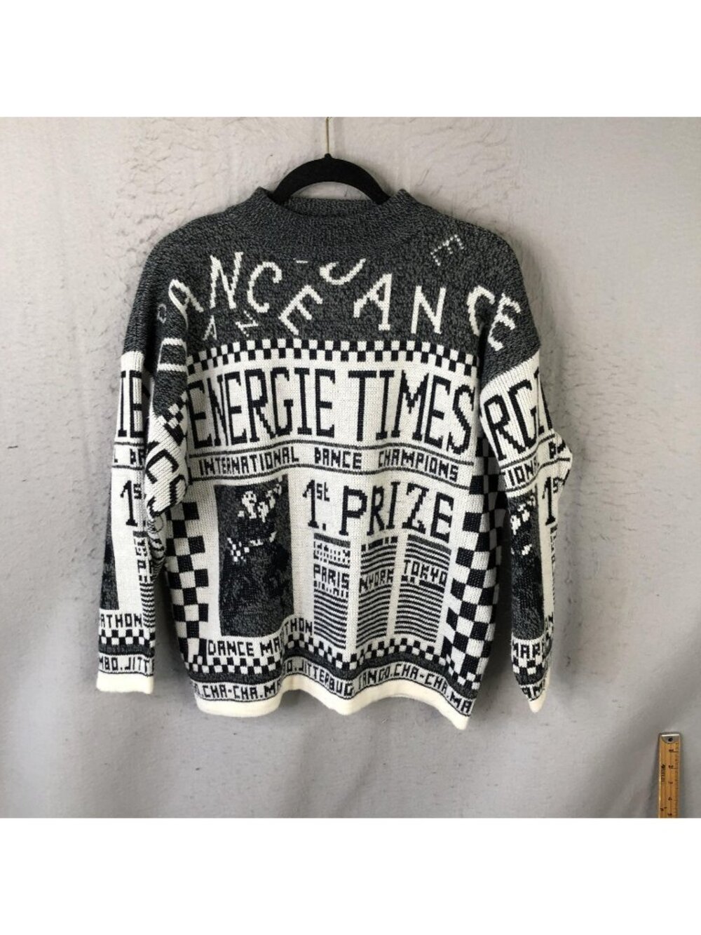 Jamie Scott Sweater Womens L Black Energie Times Graphic Newspaper Dance 1980s